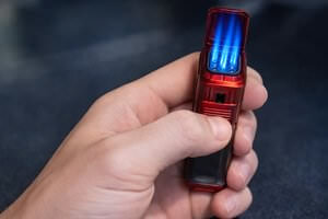 Jet-flamme cigar lighter med cigarpunch